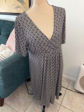 Women’s Large Elle Black and White Patterned Dress